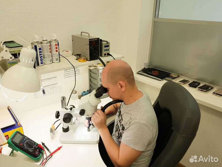 Ремонт техники iPhone, iPad, Macbook