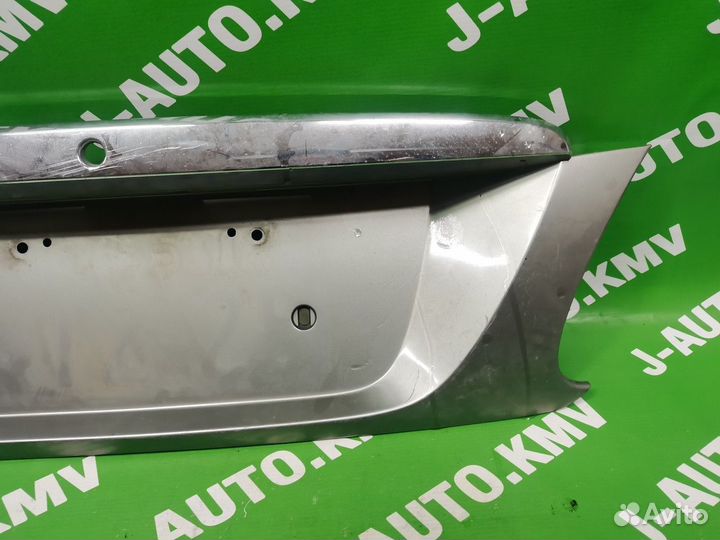 Накладка крышки багажника Nissan Pulsar