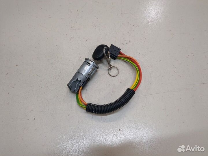 Замок зажигания Renault Scenic
