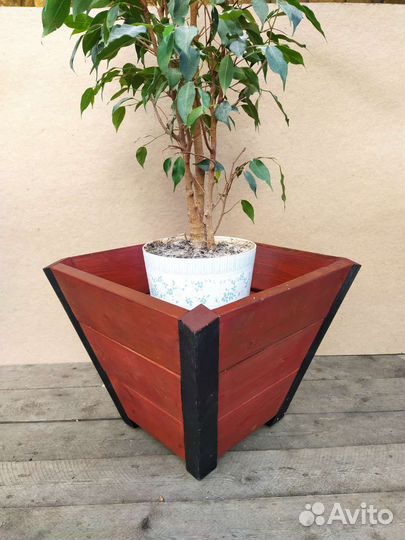 Деревянное кашпо