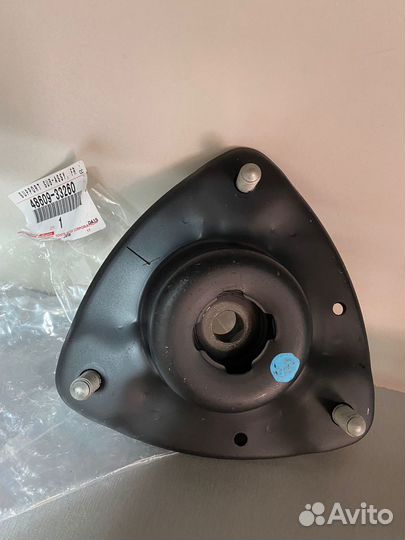 Опора амортизатора передней подвески (4860933260)