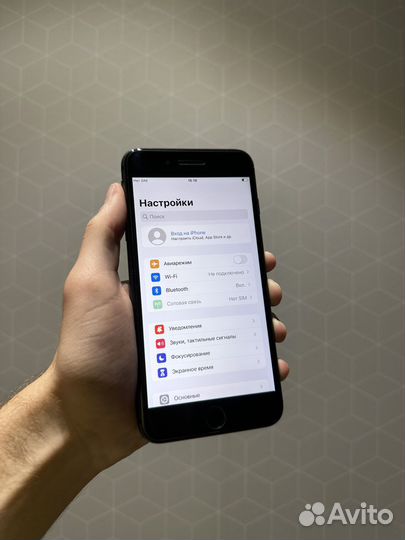 iPhone 8 Plus, 64 ГБ