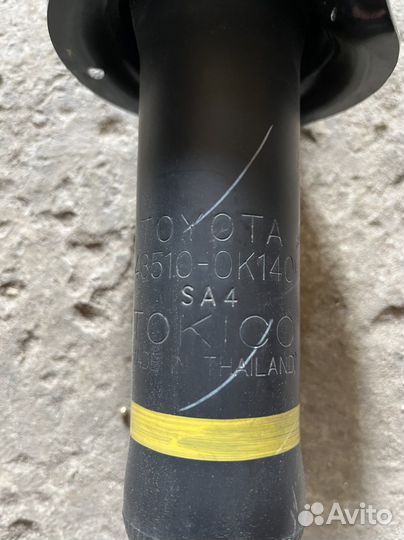 Передние стойки Toyota Hilux