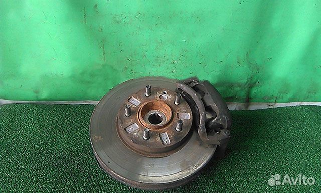 Кулак поворотный правый Mazda MPV