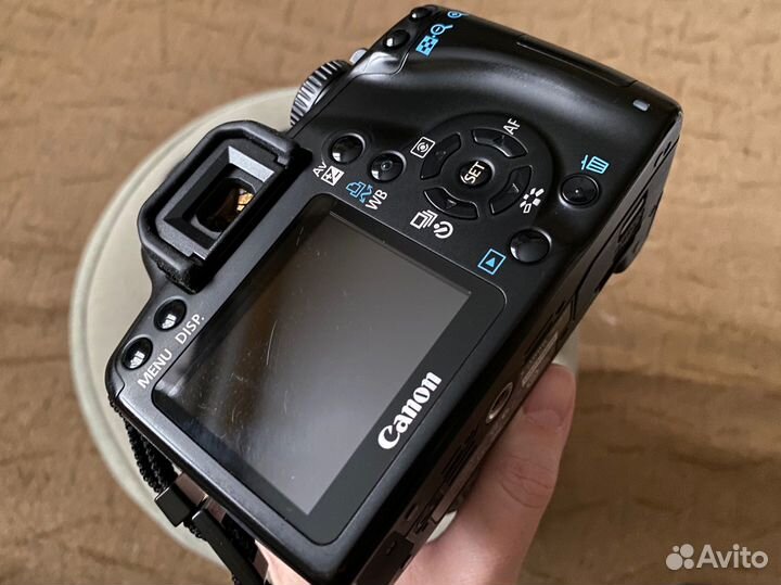 Фотоаппарат Eos Canon 1000d (почти без пробега)