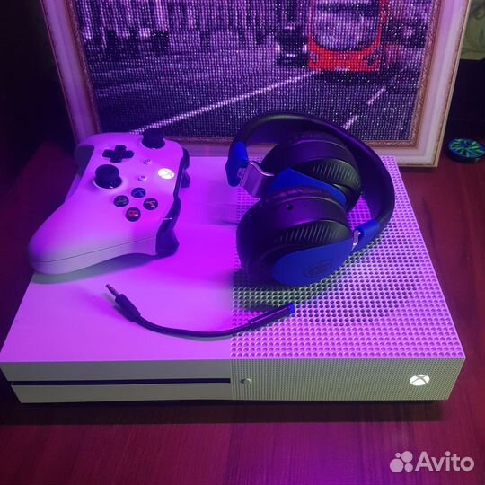 Xbox ONE S 1TB много игр