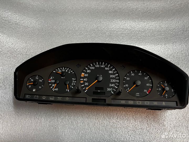 Приборная панель W140 рестайлинг