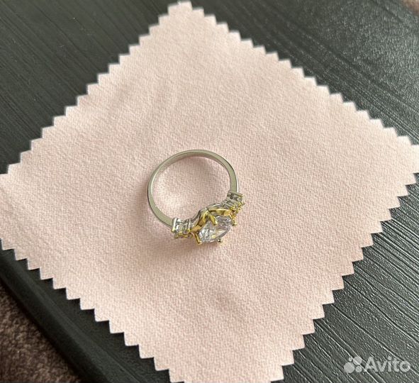 Серебряное кольцо