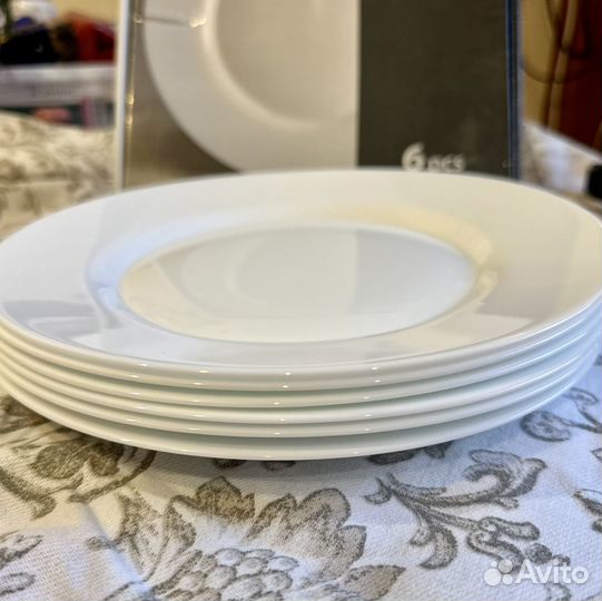 Новые тарелки Bormioli Rocco 6 штук, D 24 см