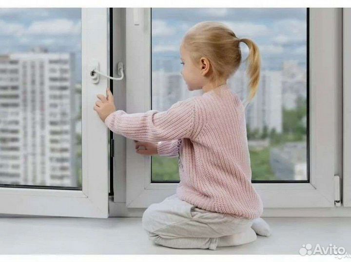 Пластиковое окно Rehau в наличии и под заказ