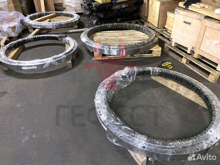 Поворотный круг PC220LL-7L 206-25-00301