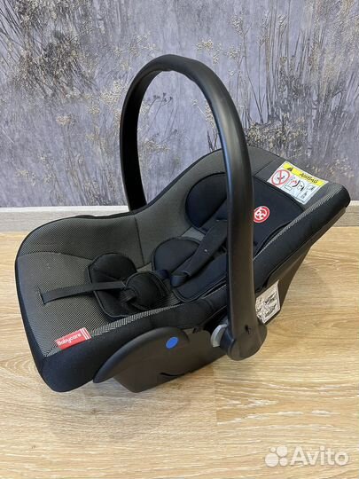 Автолюлька группа 0+ (до 13 кг) Babycare Lora