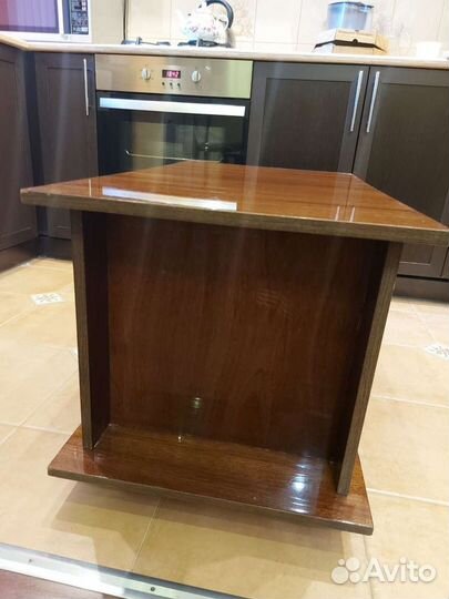 Журнальный столик на колесах бу