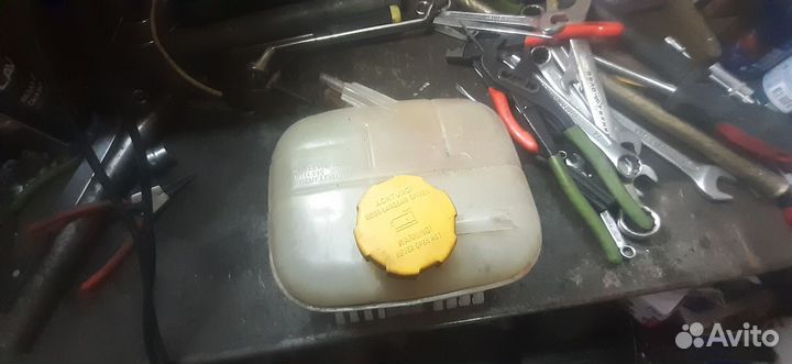 Бачок расширительный Opel Astra h