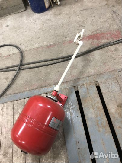 Продаю детали и запчасти на газель и авто