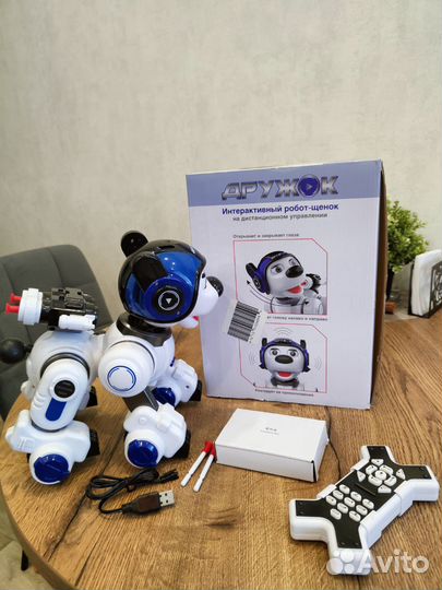 Интерактивный робот-собака