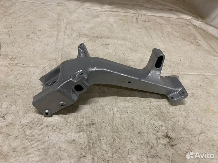 Кронштейн бампера левый renault premium volvo FE