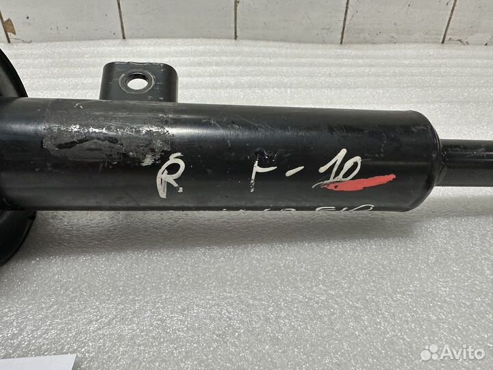 Амортизатор передний левый BMW 5 F10 LCI