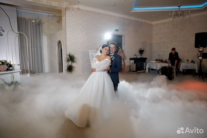 Тяжёлый дым/холодные фонтаны/конфетти/снег