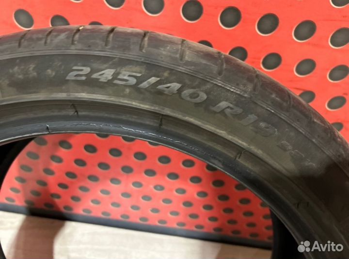 Pirelli P Zero 245/40 R19 98Y