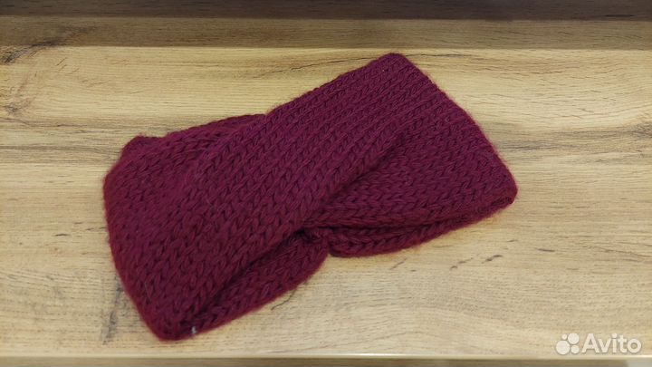 Повязка на голову вязаная