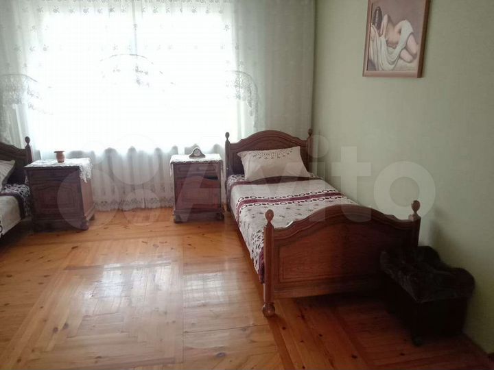4-к. квартира, 148 м², 3/5 эт.