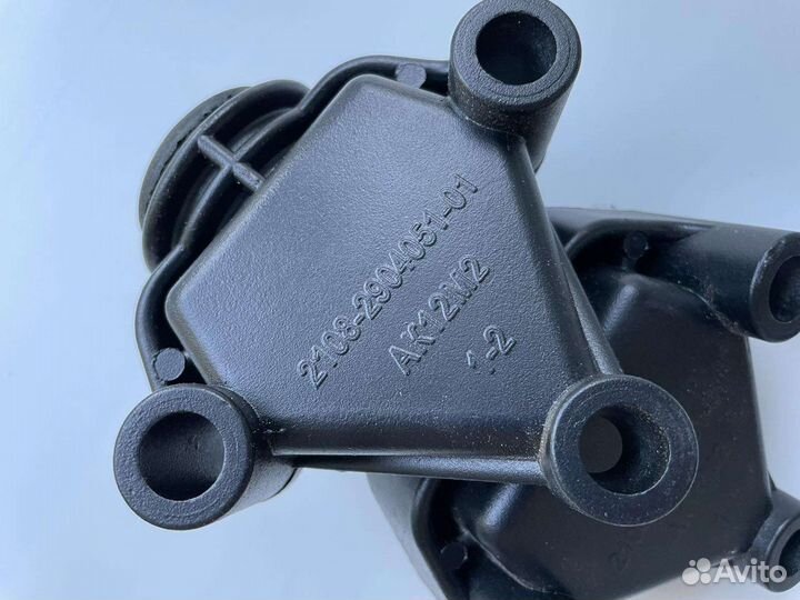 Кронштейн растяжки чёрный 2108 - 2115