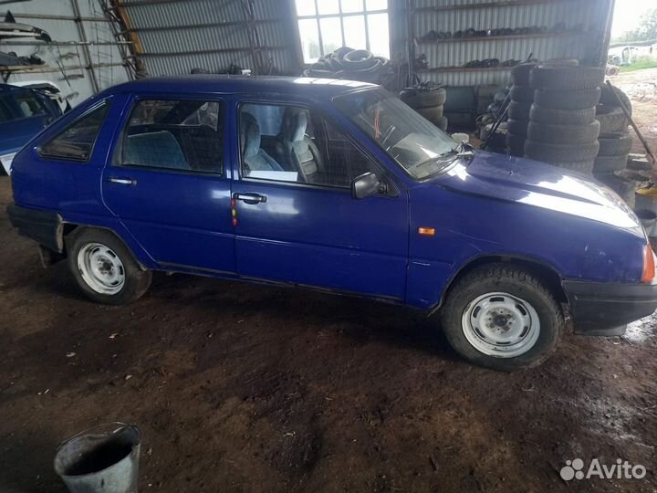 В разборе иж Ода 2126, пробег 10987