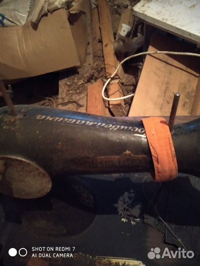 Швейная машина 