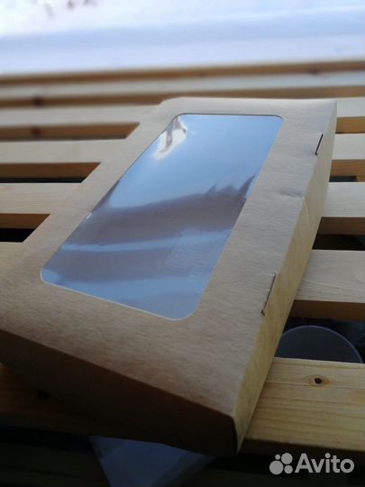 Крафт коробки с окошком