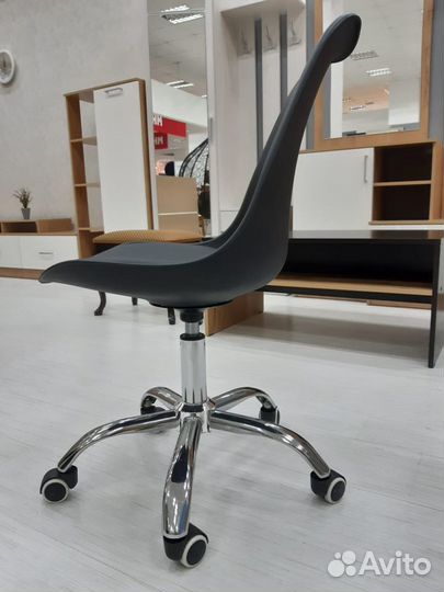 Кресло офисное