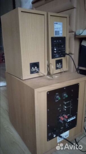 Комплект акустики Sven две колонки и саб