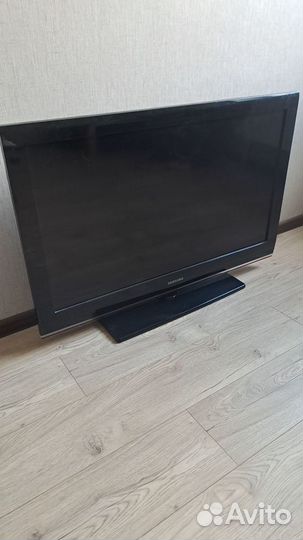 Телевизор на запчасти samsung LE-40B530