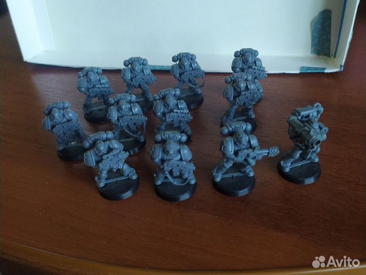 12 космодесантников Warhammer 40000 миниатюры
