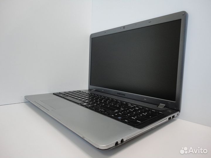 Ноутбук Samsung\4 ядра\1Tb\6Gb\2 video
