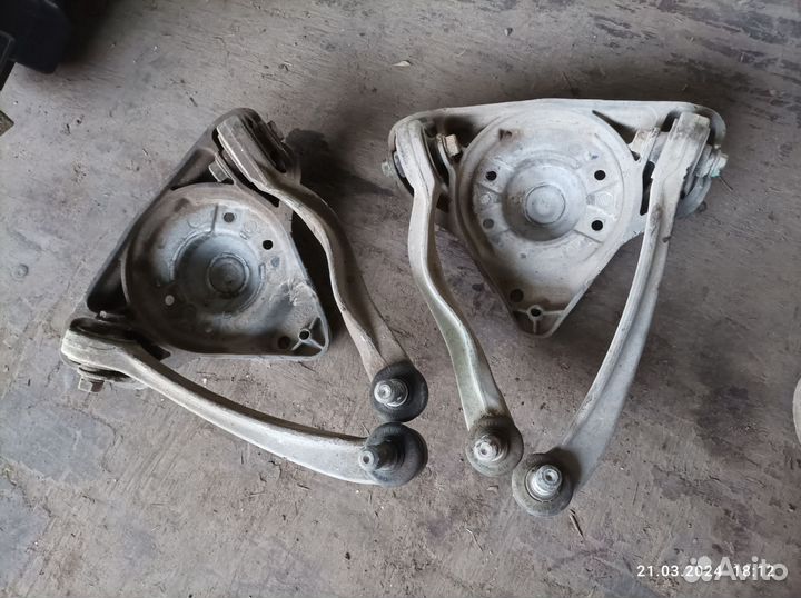 Опора амортизатора верхняя с рычагами Audi A6 (C5)