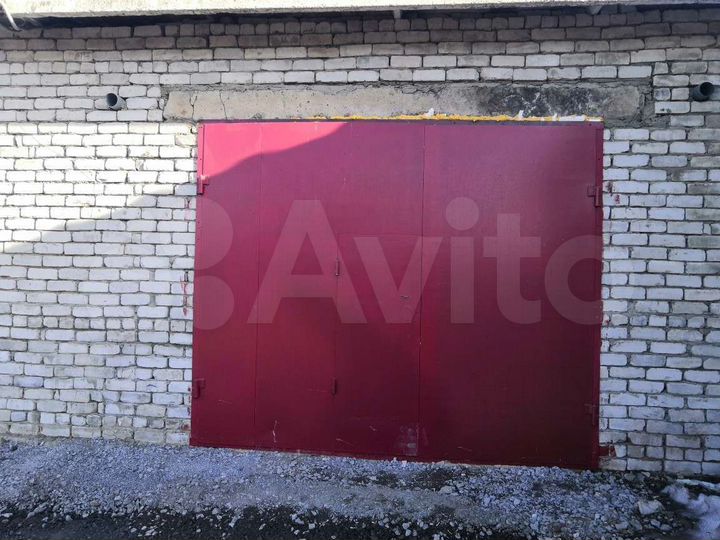 Гараж, > 30 м²