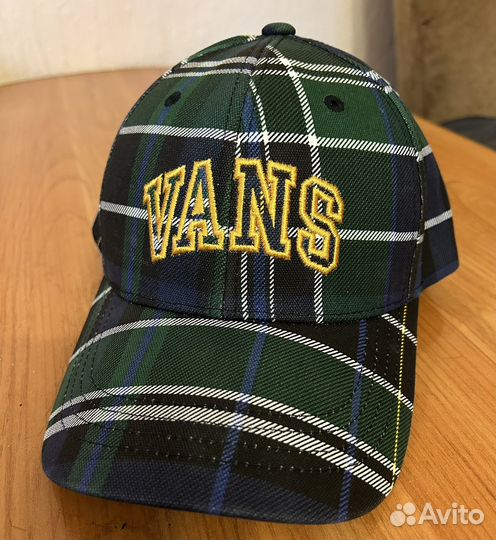 Бейсболка Vans