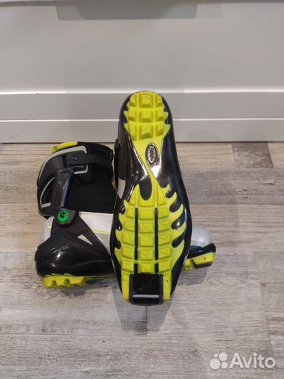 Лыжные ботинки Fischer RC5 skate