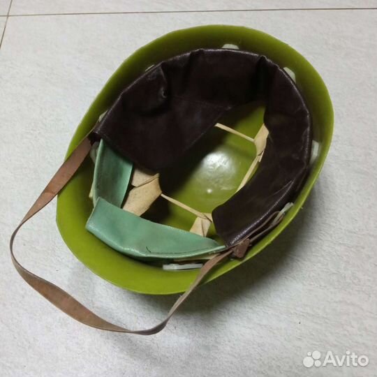 Шлем для езды на мотороллере СССР