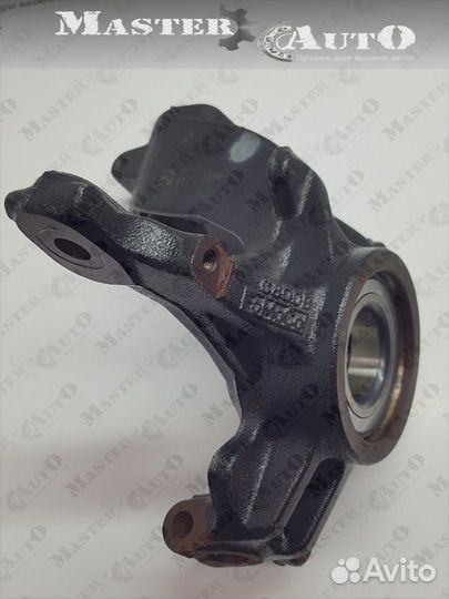 Кулак поворотный Ford Focus 3, передний правый, но