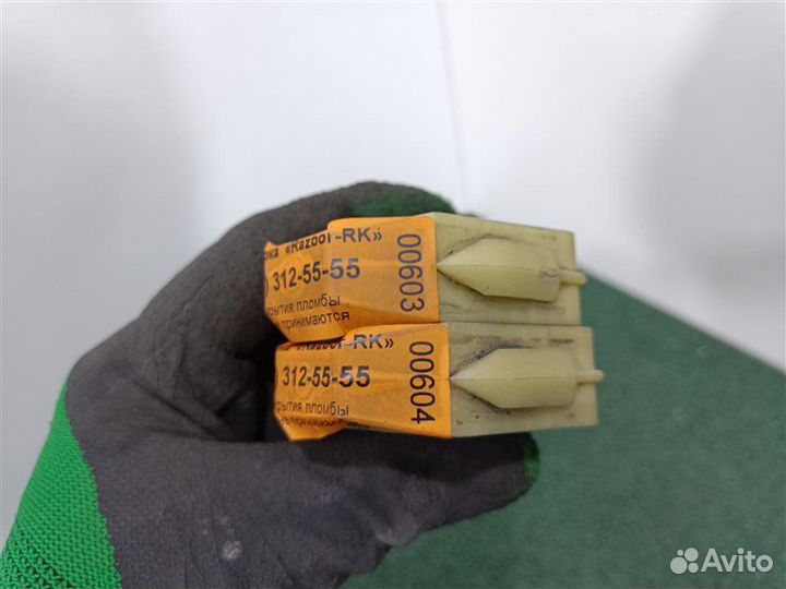 Кронштейн радиатора Vw Passat B7 2011