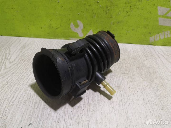 Патрубок воздушного фильтра Мазда 6