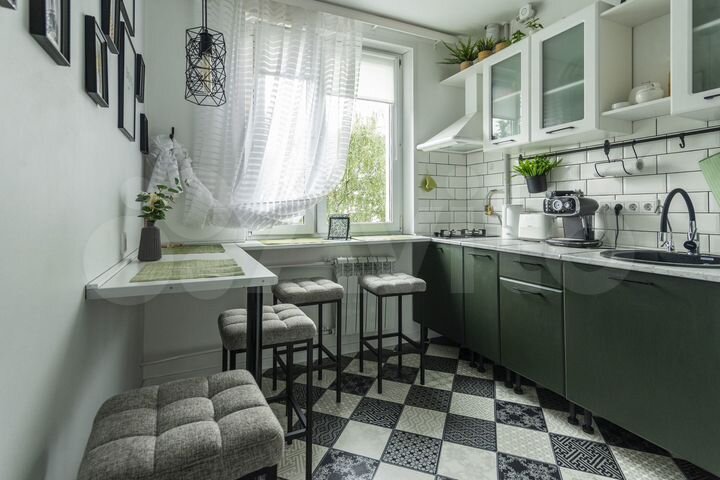 2-к. квартира, 49 м², 6/9 эт.