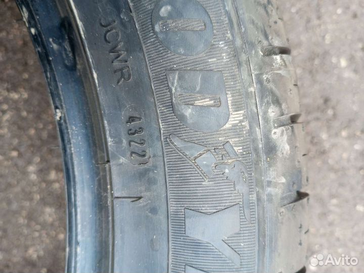 Goodyear EfficientGrip Performance 215/55 R17