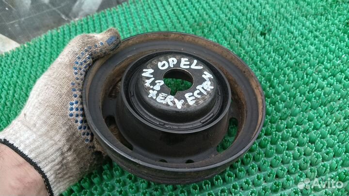 Шкив коленчатого вала Opel Vectra C z18xer