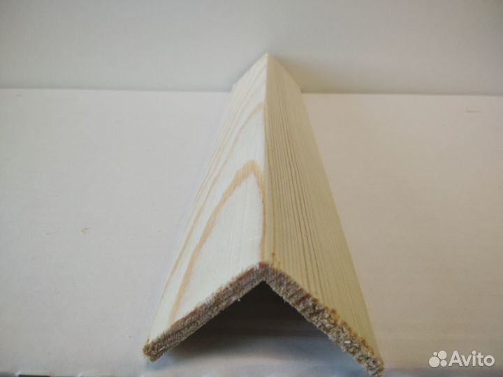 Уголок деревянный сосна/ель