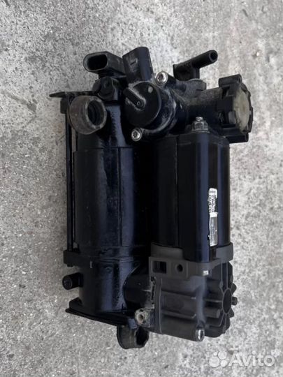 Пневмокомпрессор S-Class W221