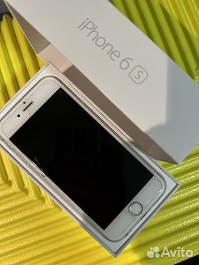 Телефон iPhone 6s