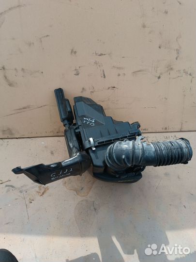 Корпус воздушного фильтра 2.2L. Mazda 6GJ.Оригинал